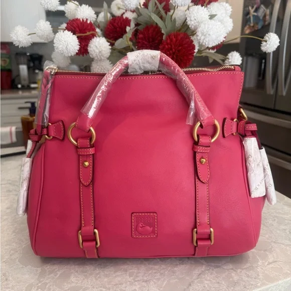 Dooney and Bourke large Florentine fuchsia satchel - Picture 4 of 13